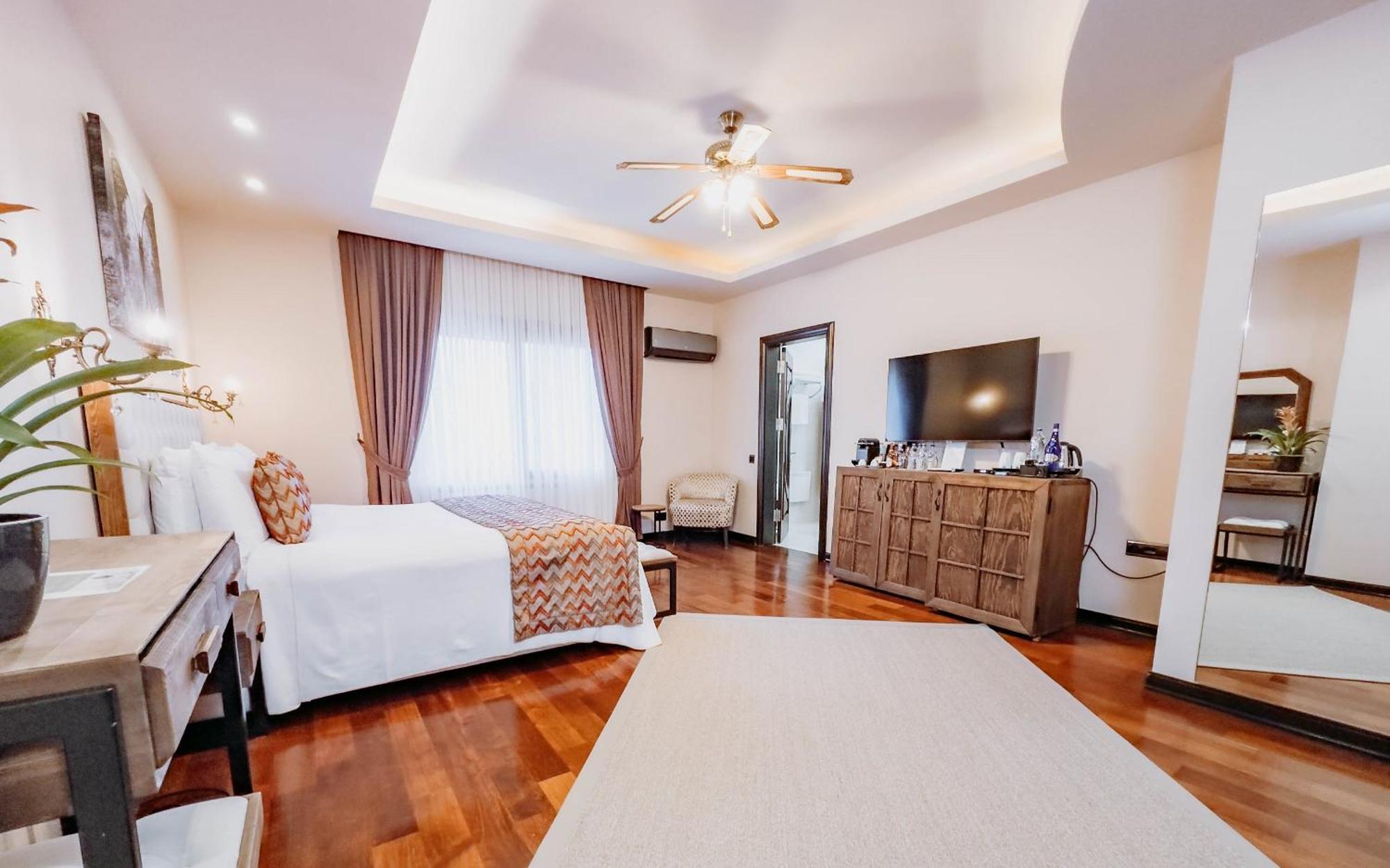 Doors Urla Hotel & Bungalows Izmir Exterior photo