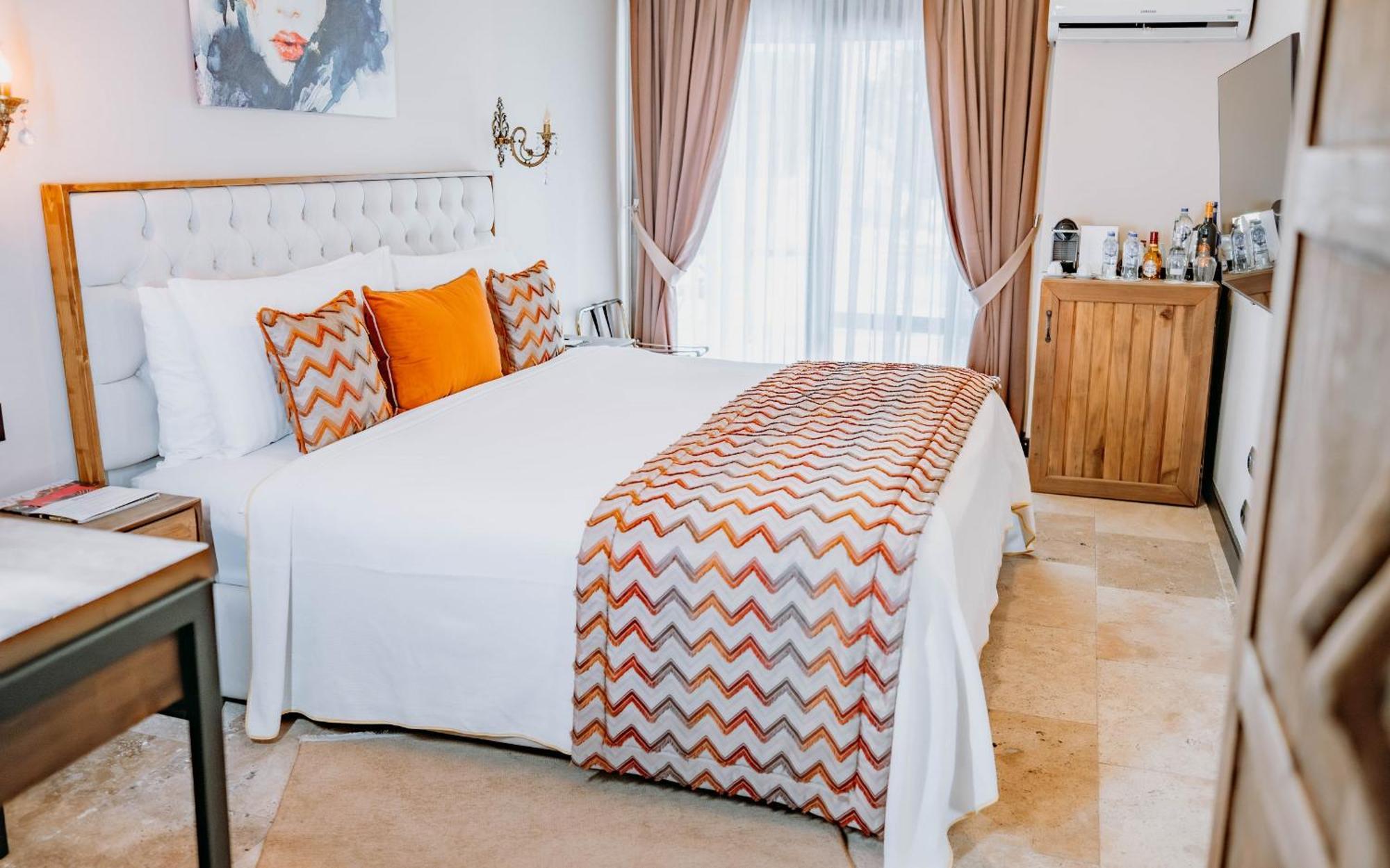 Doors Urla Hotel & Bungalows Izmir Exterior photo