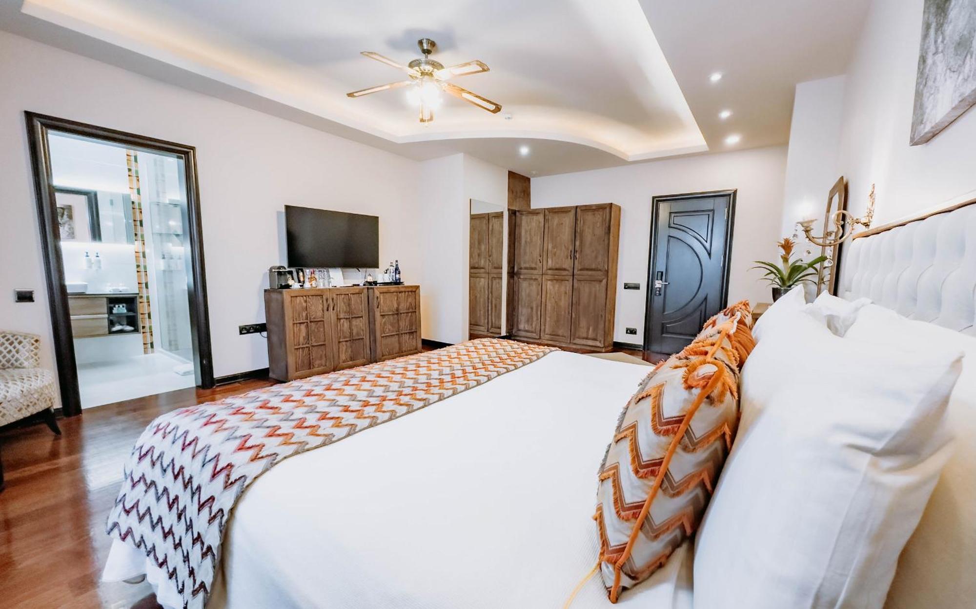 Doors Urla Hotel & Bungalows Izmir Exterior photo