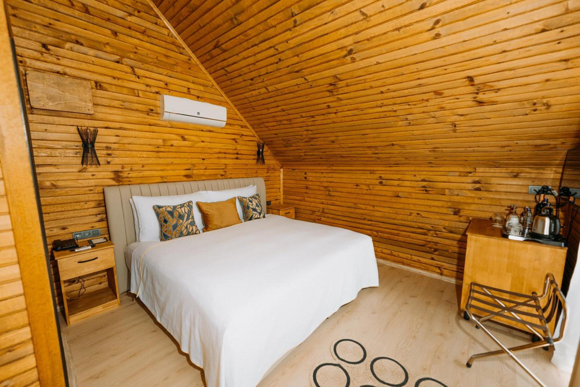 Doors Urla Hotel & Bungalows Izmir Exterior photo