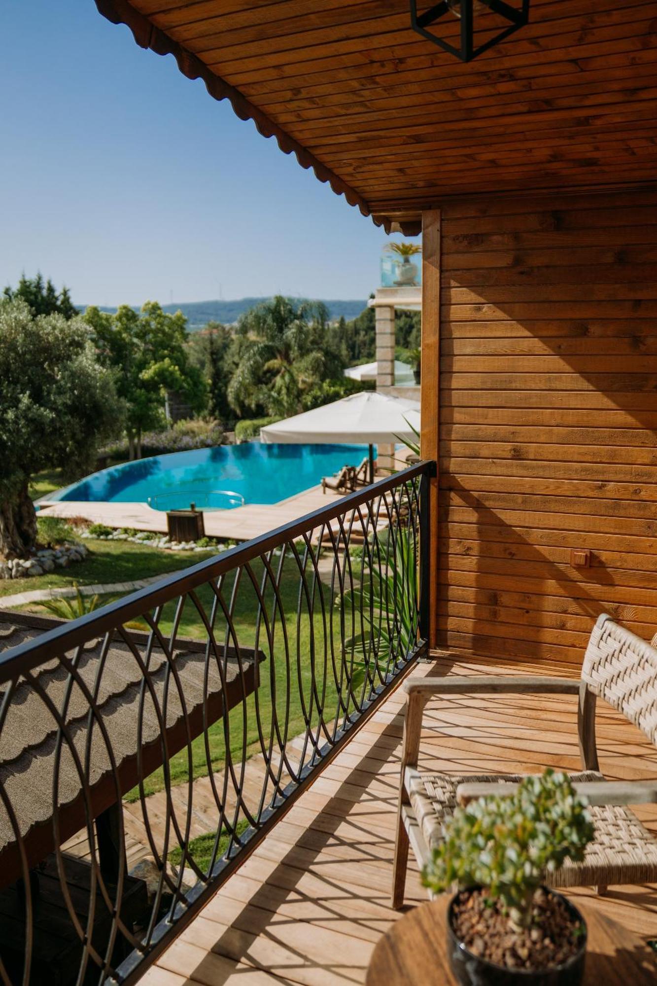 Doors Urla Hotel & Bungalows Izmir Exterior photo