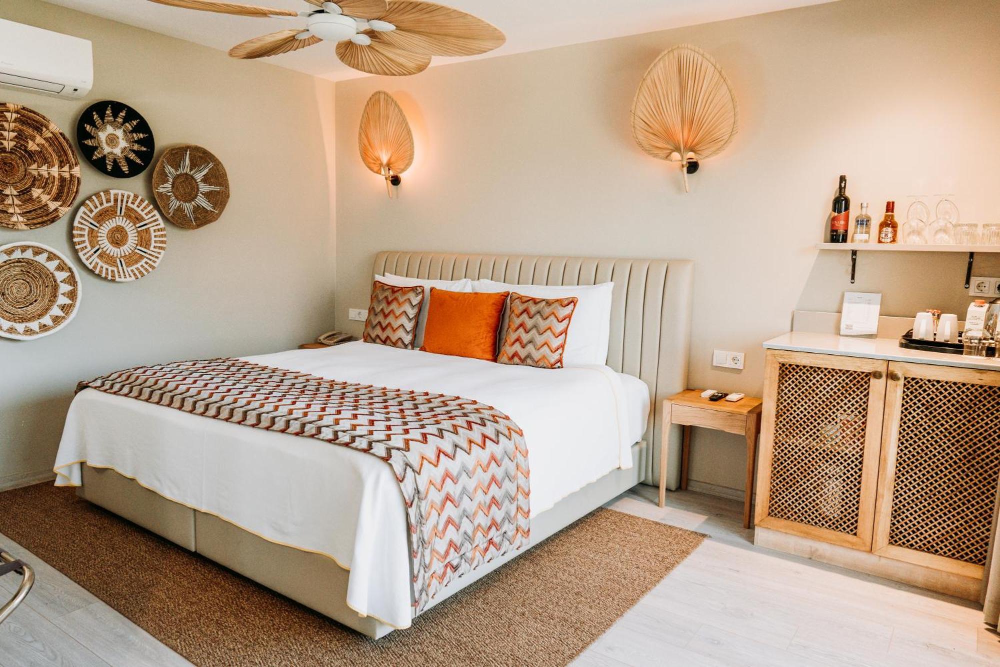 Doors Urla Hotel & Bungalows Izmir Exterior photo